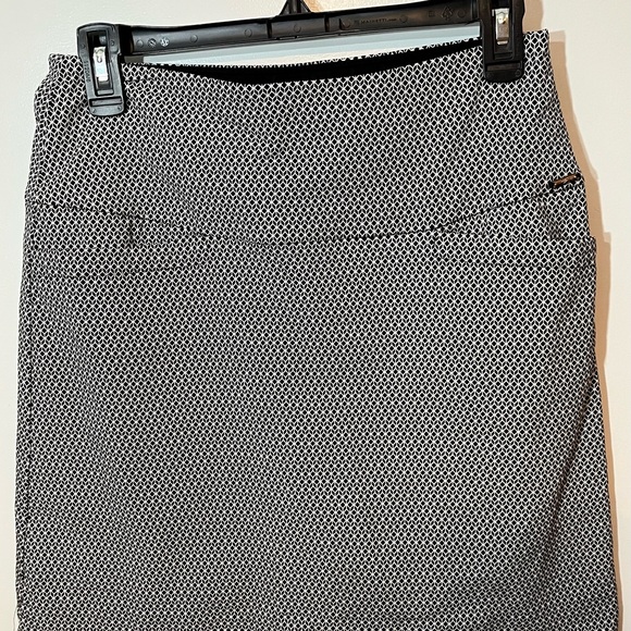 Black and white skort. Size small. Very comfy and fun to wear - Picture 1 of 5